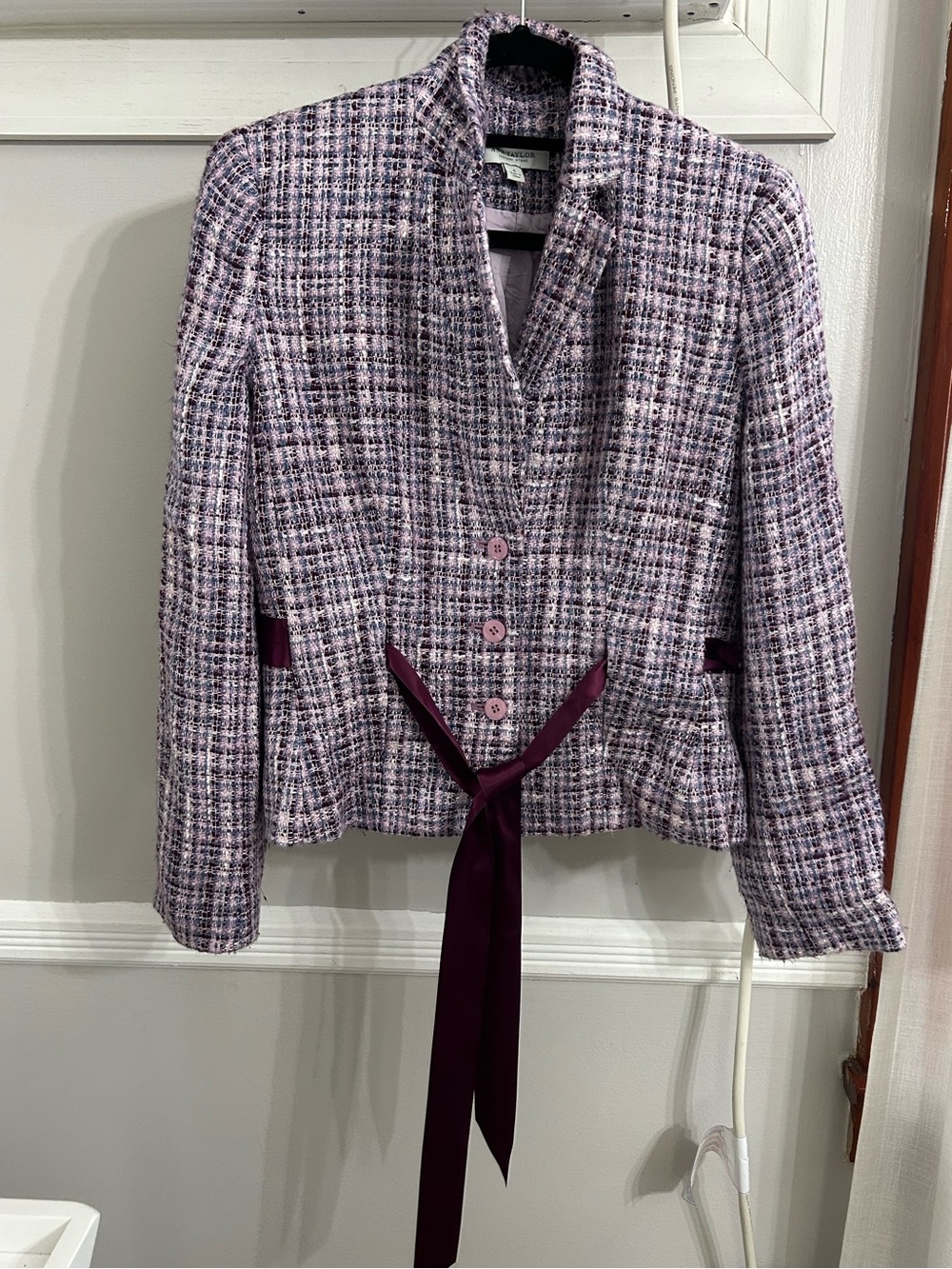 Ann Taylor Lavender Tweed Blazer with purple Tie